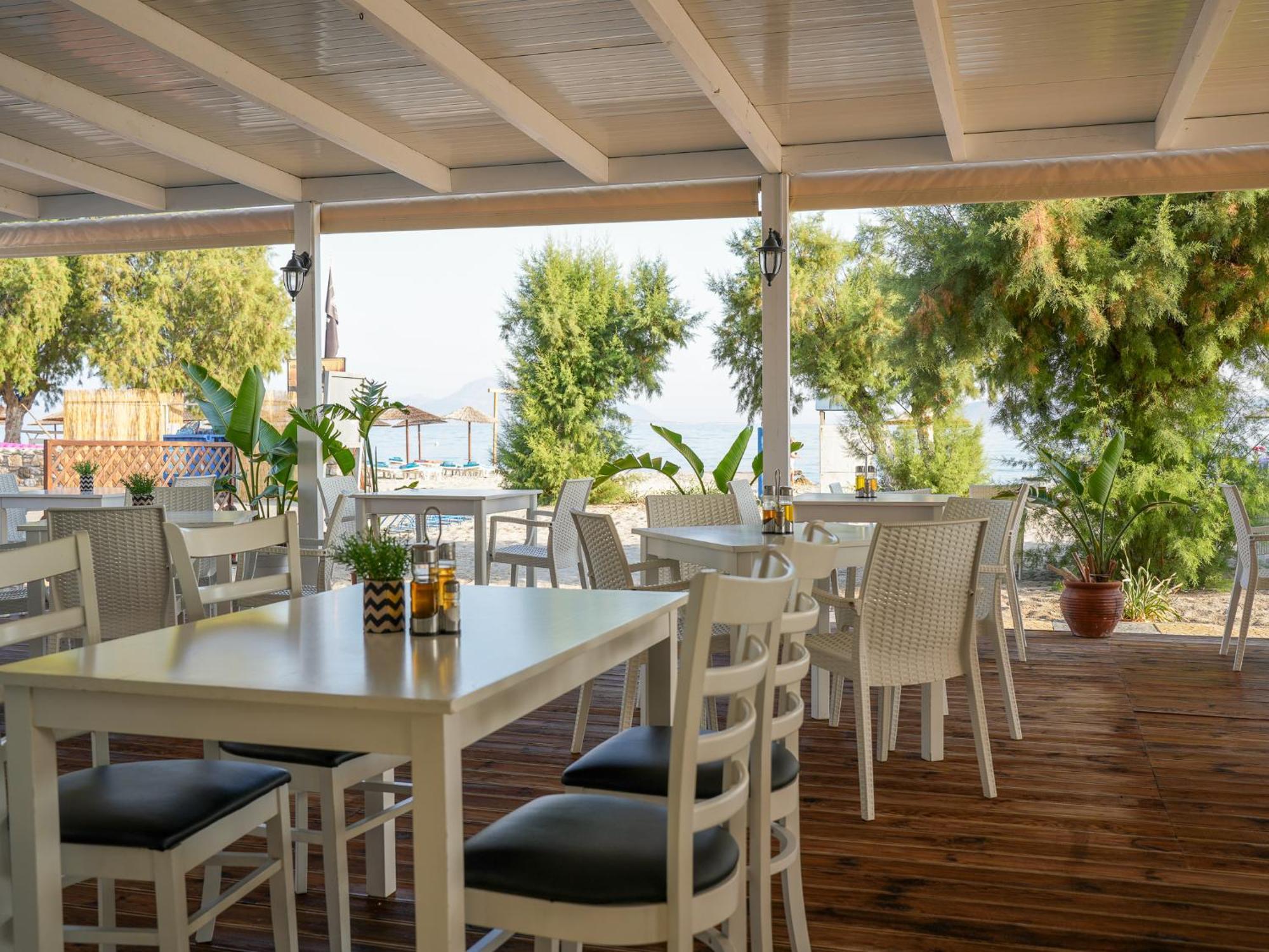 Seaside Marmari Hotel Exterior photo